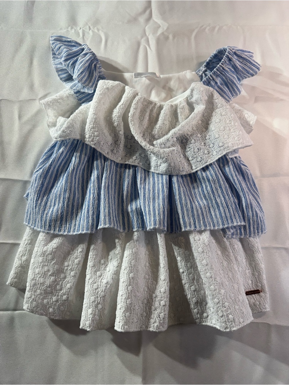 Tahari 7 Girls Blue and White Ruffled Tank Top